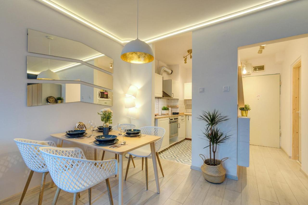 D.Five Gozsdu Garden Studio Apartment Budapest Bagian luar foto