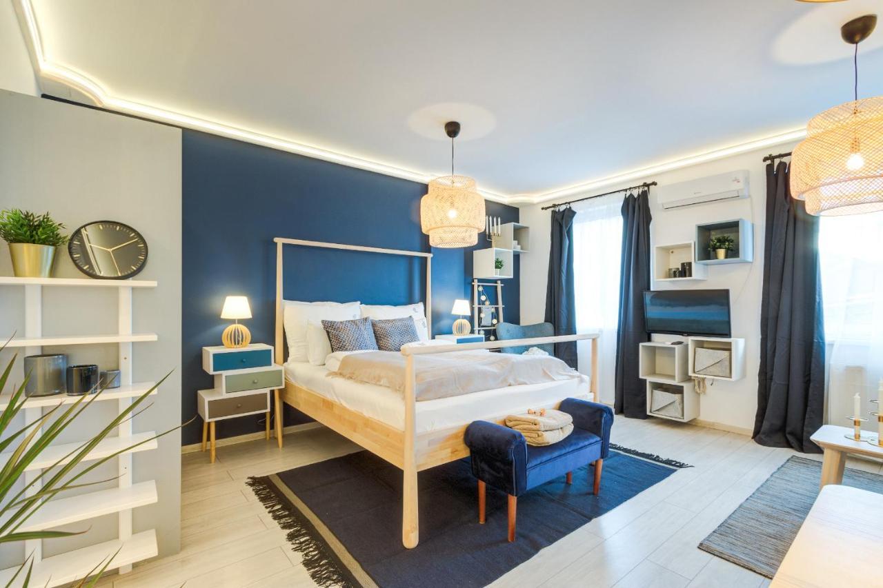 D.Five Gozsdu Garden Studio Apartment Budapest Bagian luar foto
